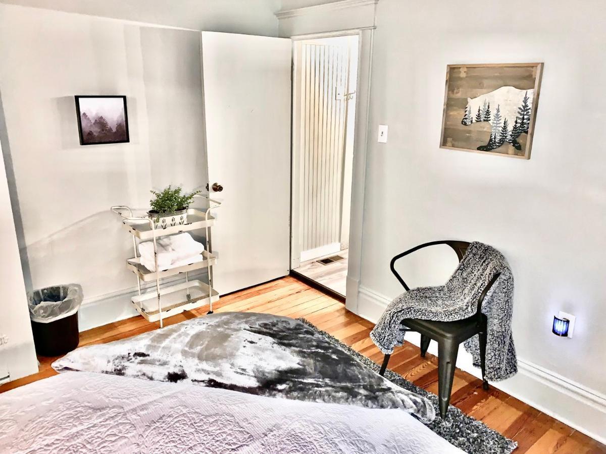 Newly Renovated Cozy Home Minutes From Broadmoor And Downtown Colorado Springs Exterior photo
